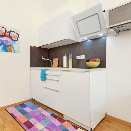 カールスルーエAltbaucharme In Der Stadtmitteアパートメント エクステリア 写真